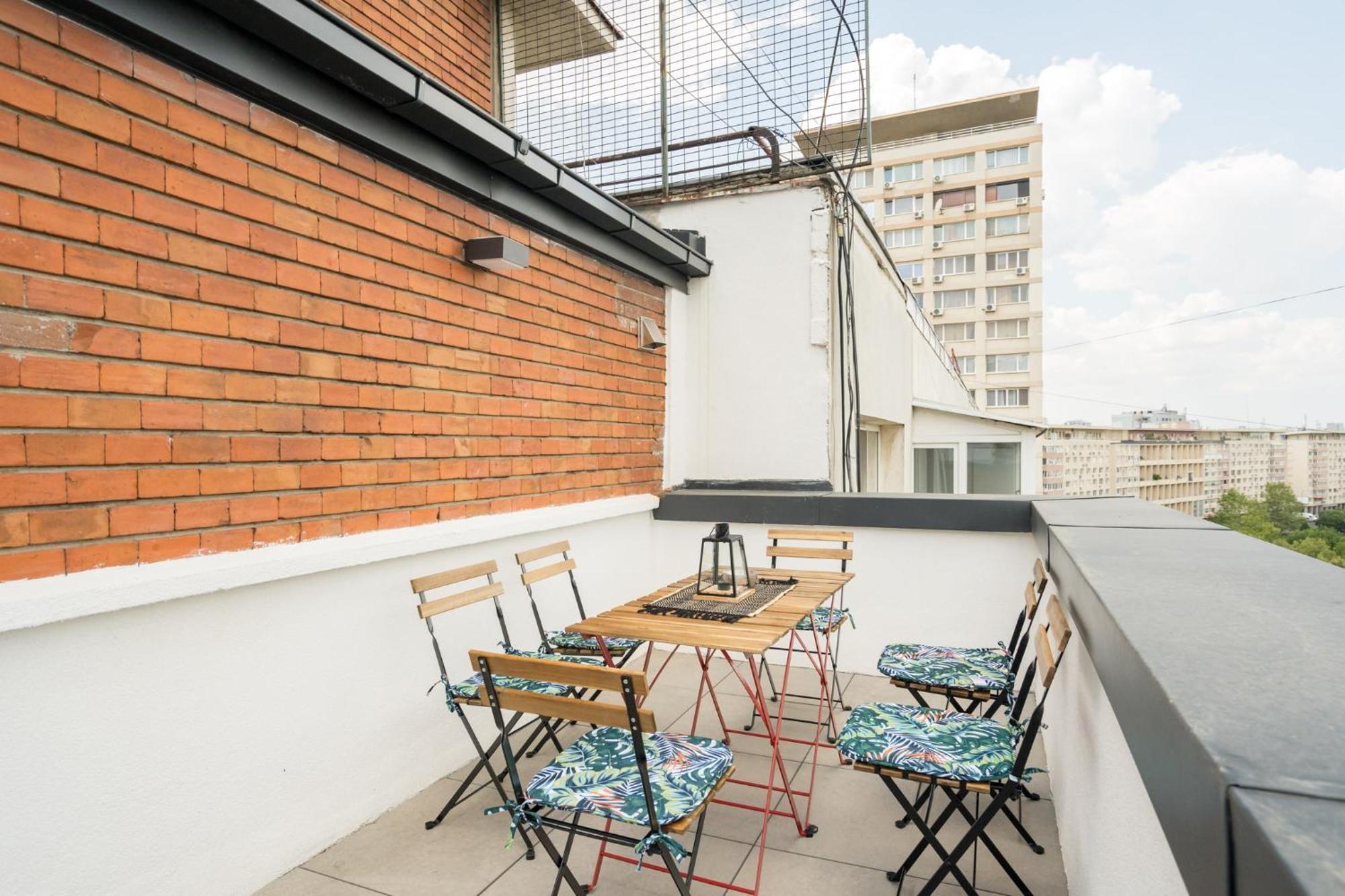 Mood Penthouse - 3Br Luxury Stay In ブカレスト エクステリア 写真